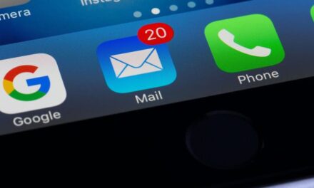 How to delete multiple emails at once on iPhone