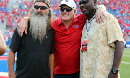 Duck Dynasty Star Phil Robertson’s Family Reveals Sad Health News