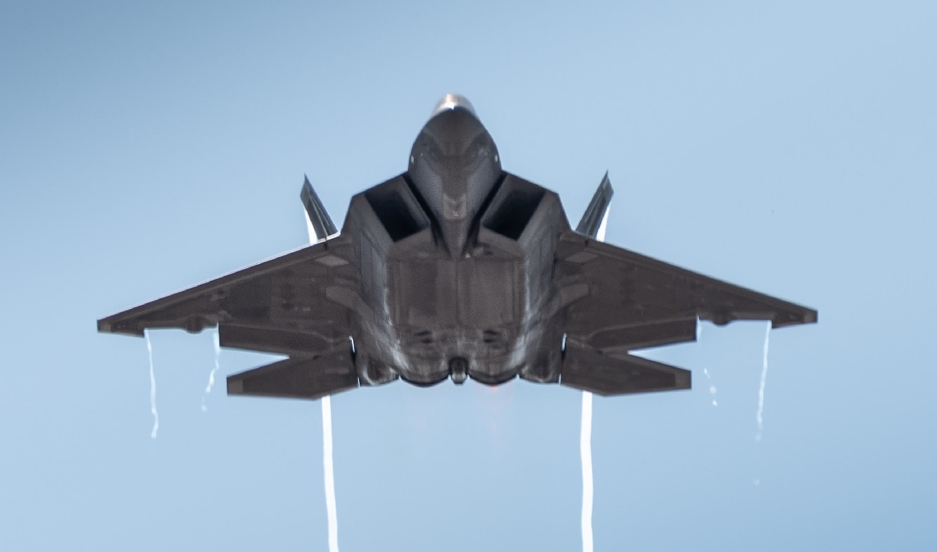 U.S. Air Force Maj. Paul Lopez, F-22 Demo Team commander, performs a high speed pass maneuver during the Fort Worth Alliance air show in Fort Worth, Texas, Oct. 19, 2019. Representing the U.S. Air Force and Air Combat Command, the F-22 Demo Team travels to 25 air shows a season to showcase the performance and capabilities of the world's premier 5th-generation fighter. (U.S. Air Force photo by 2nd Lt. Sam Eckholm)