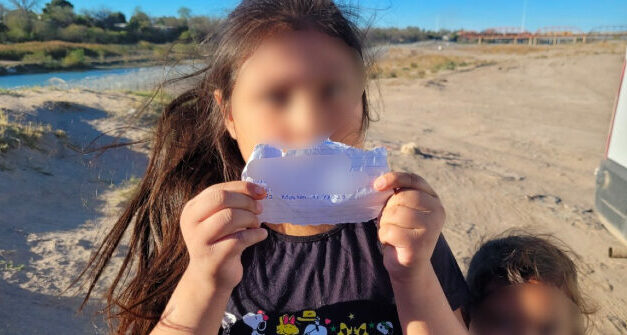 Smugglers Abandon Two Little Girls After Crossing Border into Texas