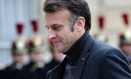 Macron Looks to Sideline Le Pen, Make Pact with Leftists to Form New Government