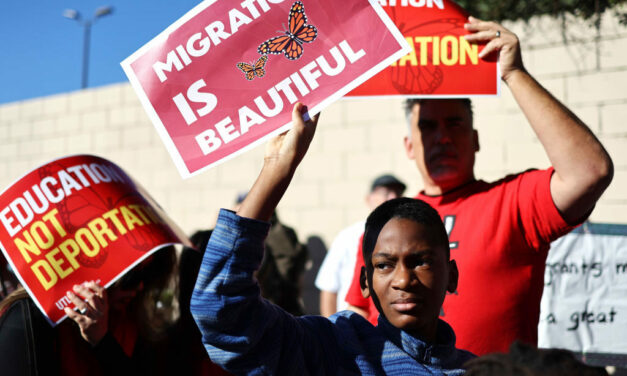 Hundreds Gather Outside ICE Detention Center in Los Angeles, Demand ‘Sanctuary Ordinance in Every City’