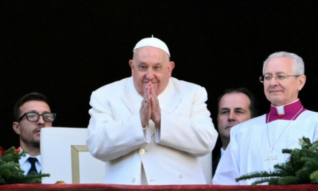 Pope Francis Calls For Peace In Ukraine, Middle East In Christmas Day Message