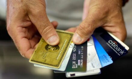 Credit Card Default Rate in U.S. Reaches Highest Level in 14 Years