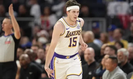 NBA roundup: Lakers nip Warriors in final second