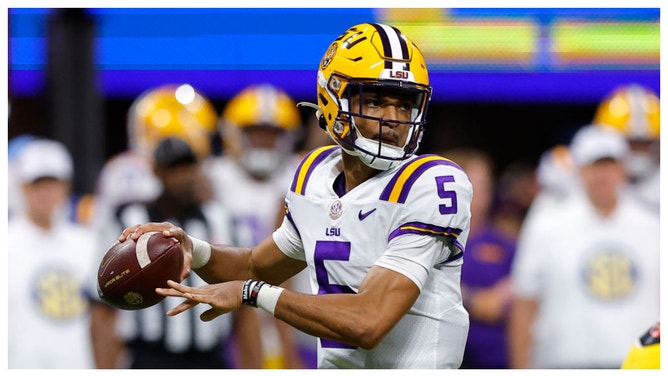 LSU quarterback Jayden Daniels returning in 2023. (Credit: Getty Images)