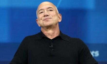 Prime Knee Bending: Jeff Bezos’ Amazon Plans $1 Million Donation to Trump’s Inauguration