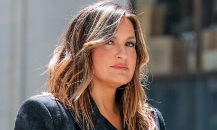 ‘Law & Order: SVU’ star Mariska Hargitay’s real-life hero moment during TV interview