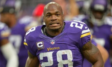 Ex-NFL Star Adrian Peterson Faces Arrest After Financial Collapse, Non-Payment of Child Support