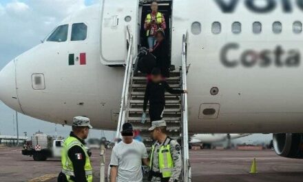 Attempted Airline Hijacking in Mexico — Tried to Divert Flight to United States