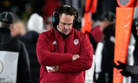 Indiana’s Curt Cignetti explains head-scratching call to punt in loss to Notre Dame: ‘Didn’t want to do it’