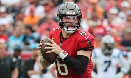 Baker Mayfield’s 5 touchdowns keep Bucs’ playoff hopes alive in win over Panthers