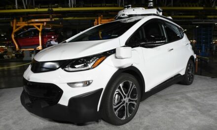 GM Calls It Quits on Cruise Robotaxi After Spending $10 Billion