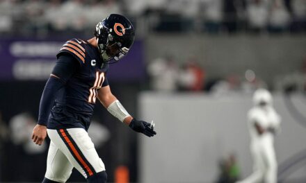 Hall of Fame quarterback worries Caleb Williams could lose ‘confidence’ amid Bears’ dreadful season