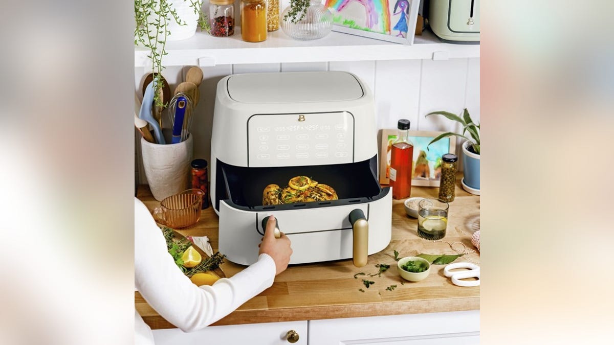 Get two cooking zones with this air fryer. 