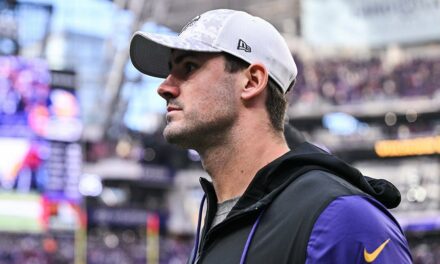 Kyle Rudolph reveals Daniel Jones’ reasoning behind joining Vikings: ‘Opportunity for me in the future’