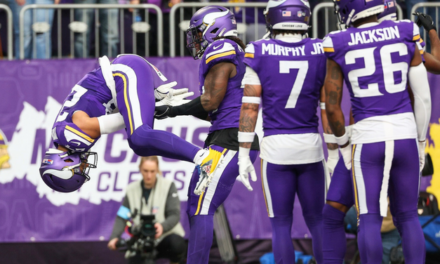 WATCH: Vikings Defense Flawlessly Executes Dance-Off Celebration From ‘White Chicks’