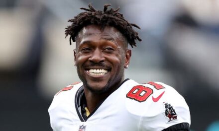 Antonio Brown Makes His Thoughts On Raw Milk Abundantly Clear