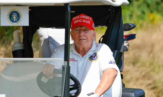 Donald Trump Is Releasing A Mobile Golf Game That Includes Some Electric Commentary From The Man Himself