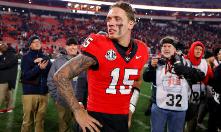 Georgia Expecting To Be Without Carson Beck For College Football Playoff After Suffering Elbow Injury