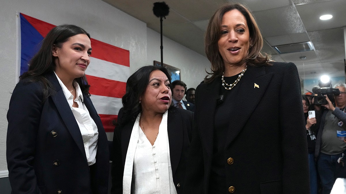 Kamala Harris and Alexandria Ocasio-Cortez