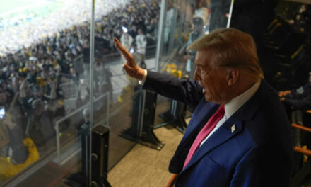 Trump Attends Army–Navy Football Game With Key Political Allies