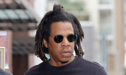 Jay-Z forced into ‘game of chicken’ ahead of bombshell sexual assault lawsuit: expert