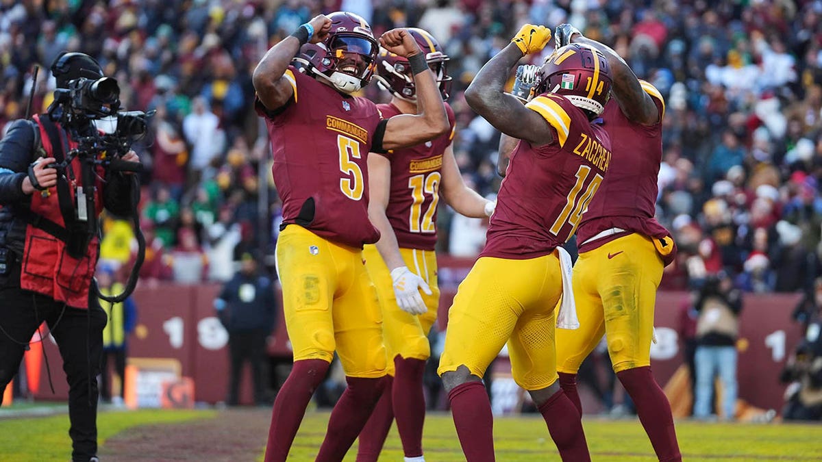 Jayden Daniels touchdown celebration