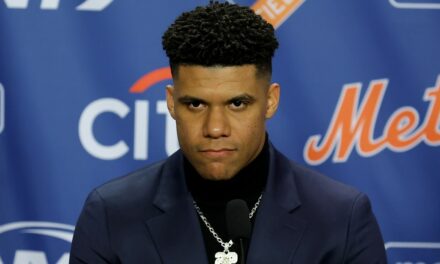 Juan Soto thanks Yankees fans while being introduced as newest Mets star: ‘They have a spot in my heart’