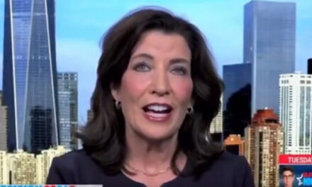 New York Governor Kathy Hochul to Hand Out $300 Checks to Taxpayers – in Order to Fight Inflation