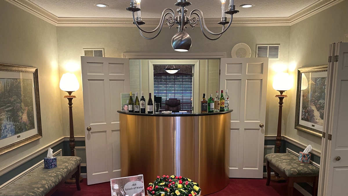 A bar with liquor options is available at Kolssak Funeral Home in Wheeler, Illinois.