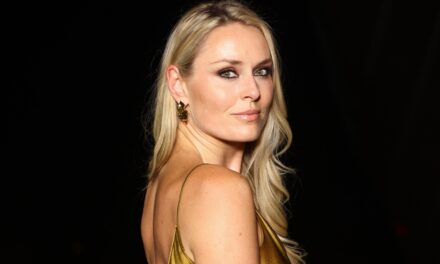 Lindsey Vonn Fights Critics Of Her Starfish Instagram Post