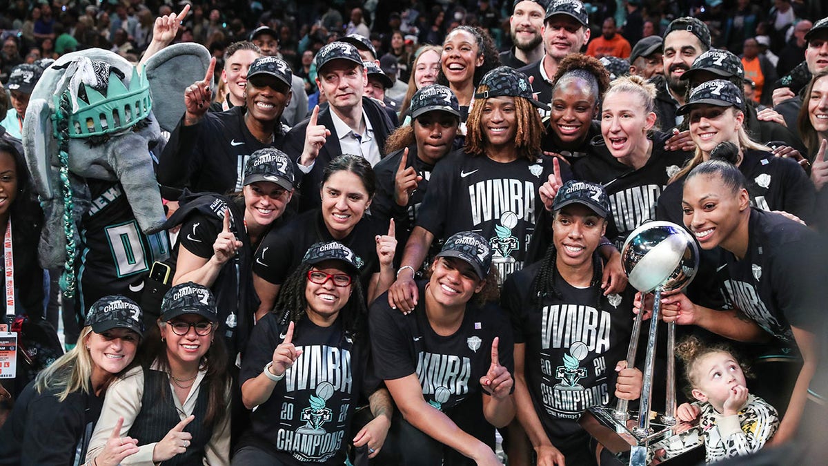 New York Liberty celebrate