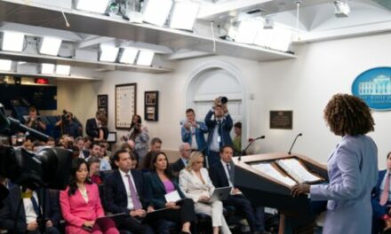 Nolte: Irrelevant and Biased White House Press Corps Crybaby over Seating Chart