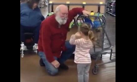 CLASSIC CHRISTMAS VIDEO: Bearded Man in Store Plays Along When Little Girl Mistakes Him for Santa Claus