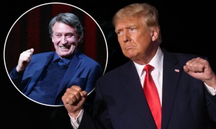 Donald Trump Wants Wayne Gretzky To Run For Prime Minister (Or Governor) Of Canada