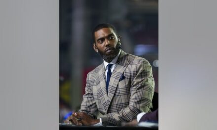 Randy Moss Asks For Prayers To Help Him Get Through ‘Hard Times’ As He Battles ‘Internal’ Condition