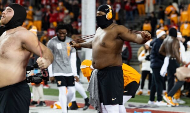 Tennessee Takes The “No Shirts For Cold Weather Warmups” Approach Ahead Of CFP Clash With Ohio State