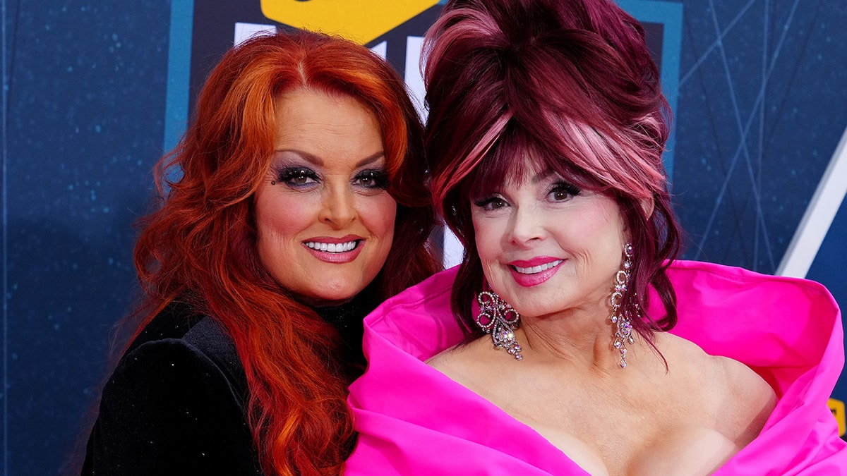 Wynonna and Naomi Judd at CMT awards