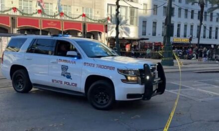 DEVELOPING: Three Police Vehicles Speed Away From Original Terror Attack Crime Scene at Bourbon Street After Loud Bang (VIDEO)