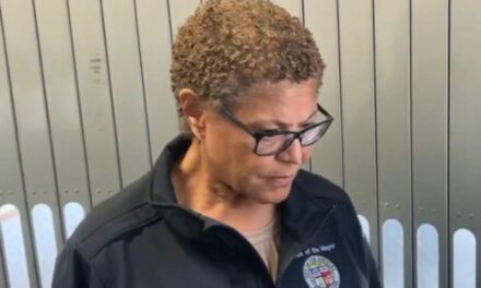 LA Mayor Karen Bass STUNNED as Reporter Absolutely SKEWERS Her Over Failed Policies, Dry Fire Hydrants – Then She Runs Away Like a Coward! (VIDEO)