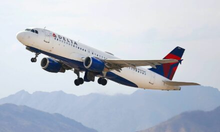 Watch: Near-Miss at LAX: Gonzaga’s Basketball Team Dodges Disaster as Delta Jet Speeds Toward Them