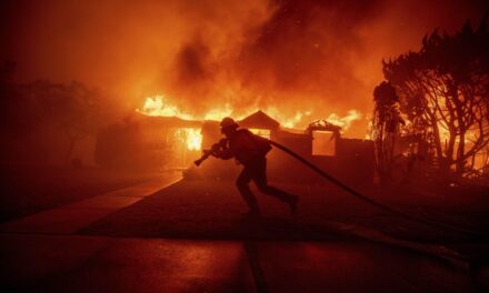 Southern California Wildfires: 30,000 Evacuated, 200,000 Without Power