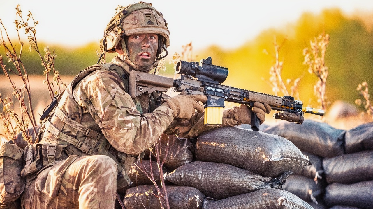 Canadian and British forces work together during a defensive battle simulation at first light on May 15, 2023, during Ex MAPLE RESOLVE in Wainwright, AB. Anti-tank weapons played a key role in the battle.