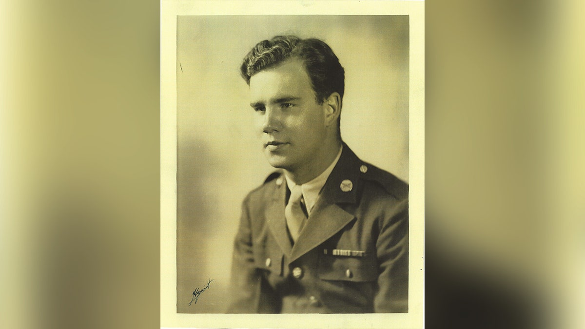 William A. Connelly service photo