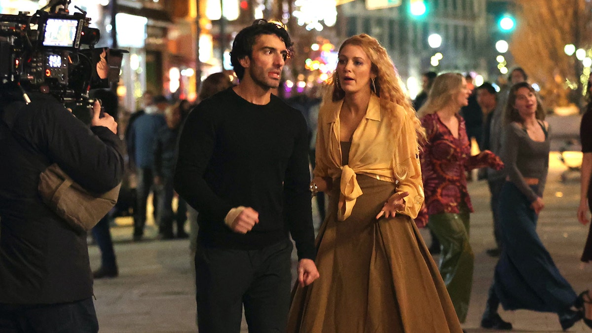 Justin Baldoni and Blake Lively on the set of 