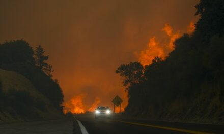 LA-Area Fires Continue to Rage Out of Control, 2900+ Acres, 10K Homes Threatened, Images Are Terrifying