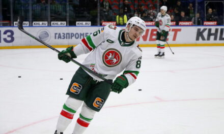 KHL Gonna KHL: Russian Hockey Player Drops His Phone On The Ice During Game