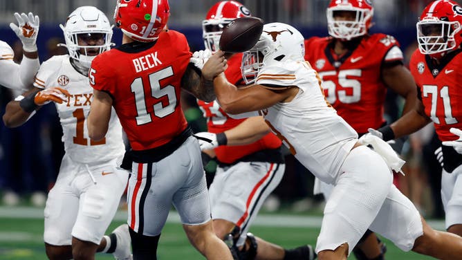 Georgia's Carson Beck to enter the transfer portal