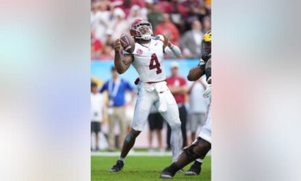 Alabama QB Crushed By Fans After Making NFL Decision